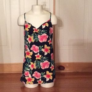 *Sold* Women’s Fitted Camisole